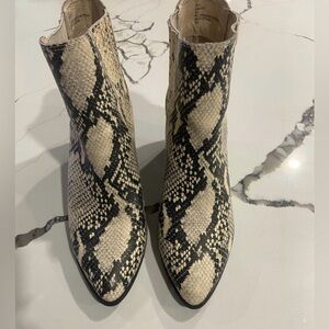 Steve Madden Snake Print Booties Size 6.5